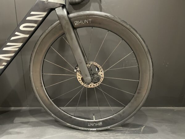 Canyon Aeroad CF SL 8 Ultegra Di2 Carbon Disc Road Bike - 2022 - Small - Image 4