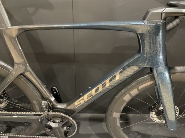 Scott Foil RC Pro Ultegra Di2 Zipp 404 FC Carbon Disc Road Bike 2023 - XL - Image 2