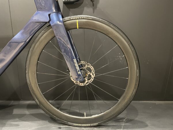 Ribble Ultra SL Sport 105 Carbon Disc Road Bike 2024 - Large - Upgraded Wheels - Image 5