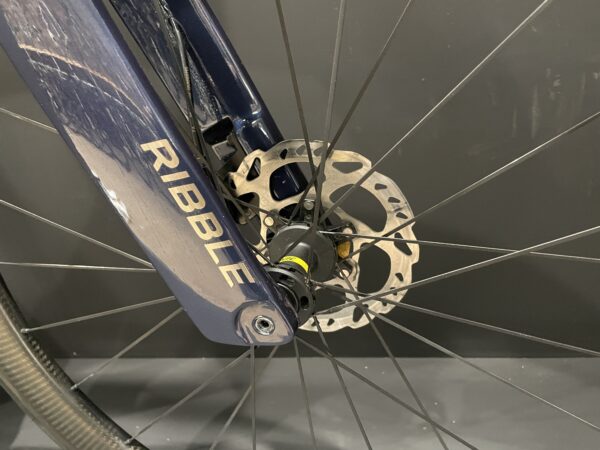 Ribble Ultra SL Sport 105 Carbon Disc Road Bike 2024 - Large - Upgraded Wheels - Image 6