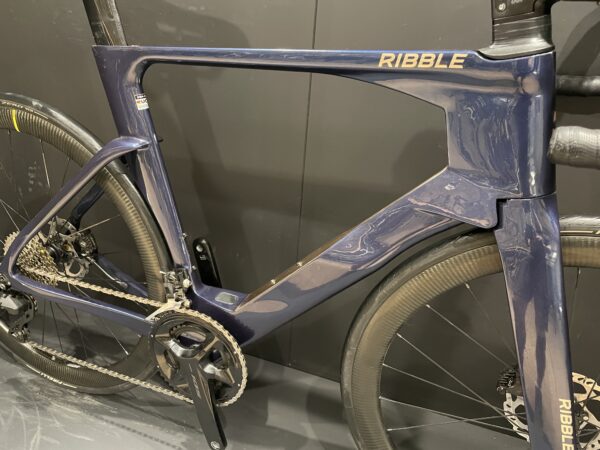Ribble Ultra SL Sport 105 Carbon Disc Road Bike 2024 - Large - Upgraded Wheels - Image 13