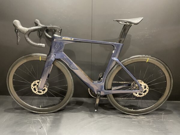 Ribble Ultra SL Sport 105 Carbon Disc Road Bike 2024 - Large - Upgraded Wheels - Image 14