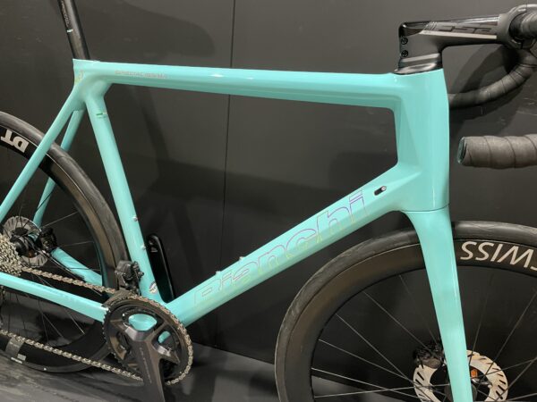 Bianchi Specialissima CV Ultegra Di2 Carbon Disc Road Bike 2022 - 61cm - Image 12