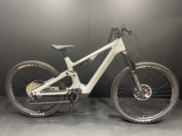 Canyon Spectral ON CF 7.0 900Wh Carbon Disc E-MTB - 2024 - Large - 75 Miles - Image 2