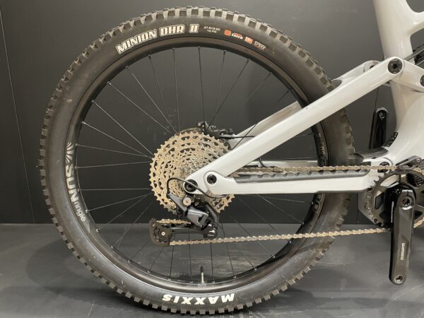 Canyon Spectral ON CF 7.0 900Wh Carbon Disc E-MTB - 2024 - Large - 75 Miles - Image 11