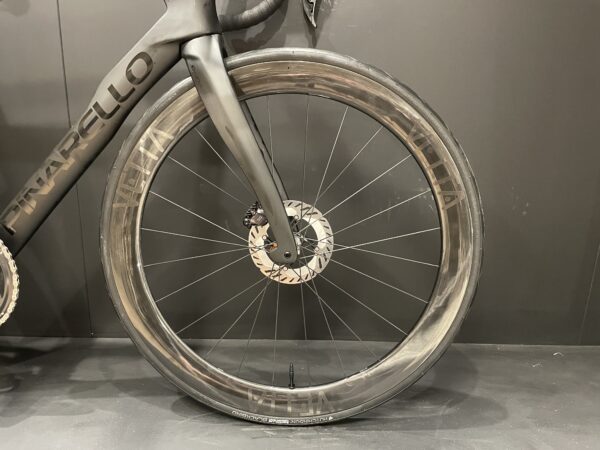 NEW Pinarello Prince TiCR Ultegra Di2 Carbon Disc Road Bike 2023 - 515mm - Image 4