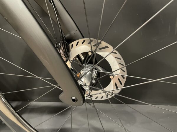 NEW Pinarello Prince TiCR Ultegra Di2 Carbon Disc Road Bike 2023 - 515mm - Image 5