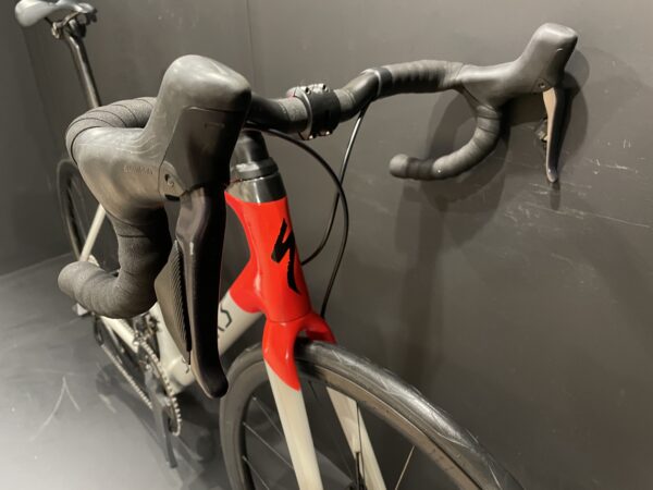 S-Works Roubaix Ultegra Di2 Carbon Disc Road Bike 2020 - 58cm - Image 3