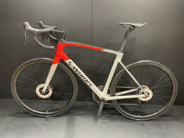 S-Works Roubaix Ultegra Di2 Carbon Disc Road Bike 2020 - 58cm - Image 13