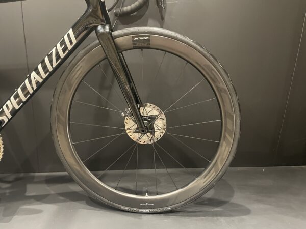 Specialized Tarmac SL6 Expert Di2 Carbon Disc Road Bike - 54cm - 2019 - Image 4