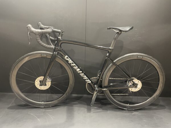 Specialized Tarmac SL6 Expert Di2 Carbon Disc Road Bike - 54cm - 2019 - Image 14