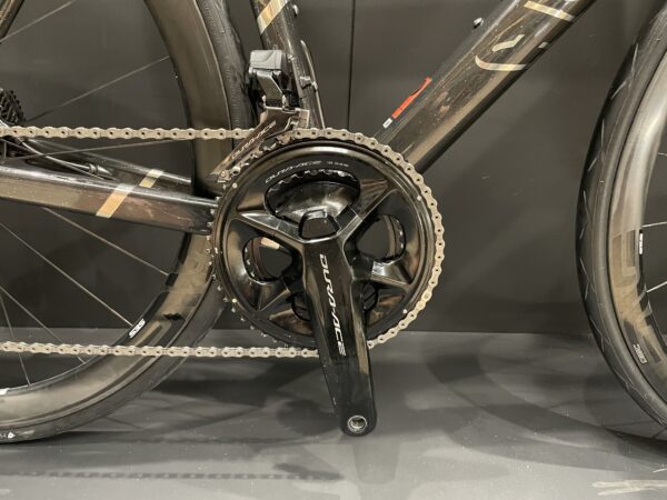Canyon Ultimate CFR Dura-Ace Di2 ENVE Carbon Disc Road Bike 2025 - Medium - 6.9Kg - Image 7