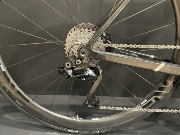 Canyon Ultimate CFR Dura-Ace Di2 ENVE Carbon Disc Road Bike 2025 - Medium - 6.9Kg - Image 8