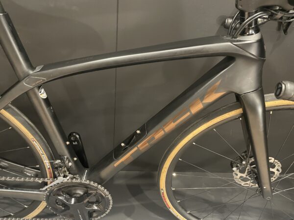 Trek Domane SL5 105 Gen 3 Disc Carbon Road Bike 2022 - 50cm - Image 2