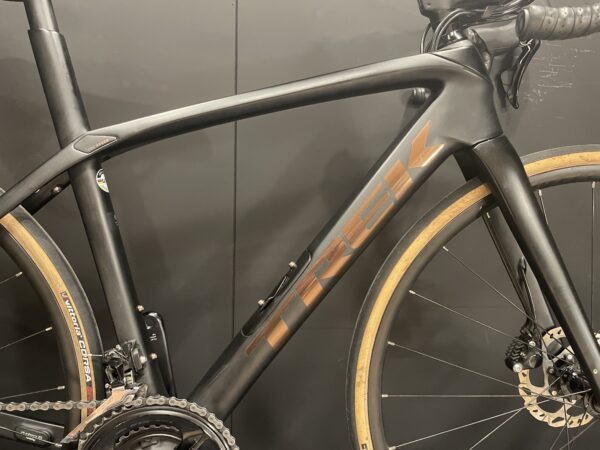 Trek Domane SL5 105 Gen 3 Disc Carbon Road Bike 2022 - 50cm - Image 6
