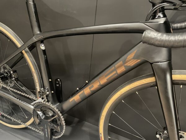 Trek Domane SL5 105 Gen 3 Disc Carbon Road Bike 2022 - 50cm - Image 12