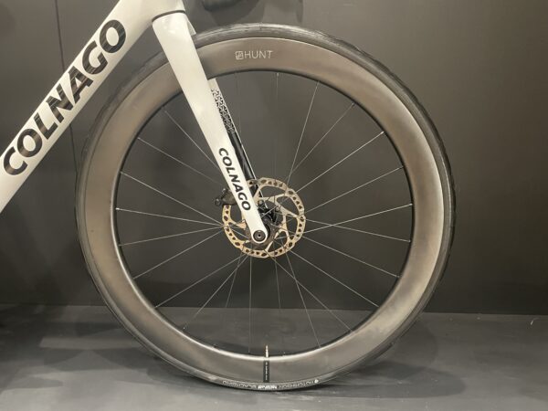 Ex-Display Colnago V3 105 Di2 Carbon Disc Road Bike 2023 - 48s - Image 4