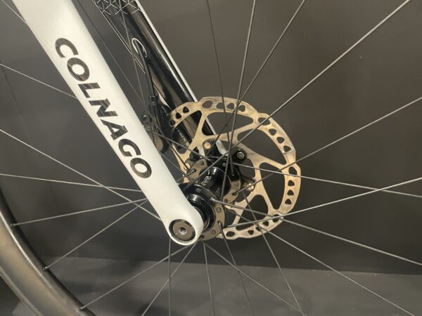 Ex-Display Colnago V3 105 Di2 Carbon Disc Road Bike 2023 - 48s - Image 5