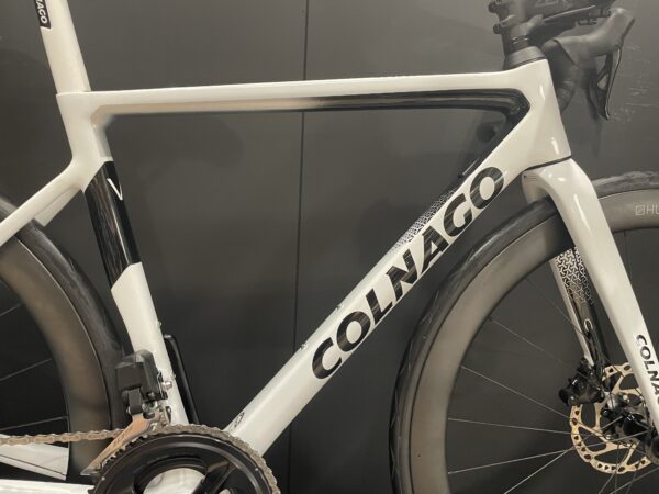 Ex-Display Colnago V3 105 Di2 Carbon Disc Road Bike 2023 - 48s - Image 6