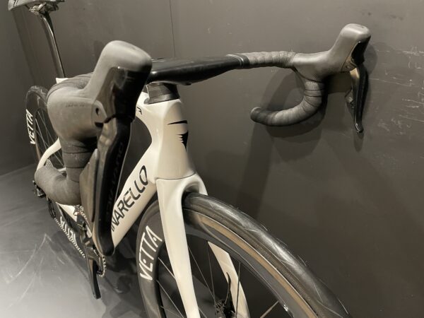 Pinarello Dogma F Dura-Ace Di2 Carbon Disc Road Bike 2023 - 54cm - Image 3