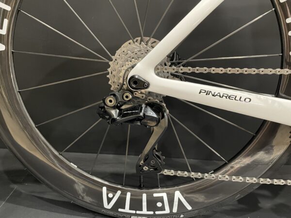 Pinarello Dogma F Dura-Ace Di2 Carbon Disc Road Bike 2023 - 54cm - Image 8