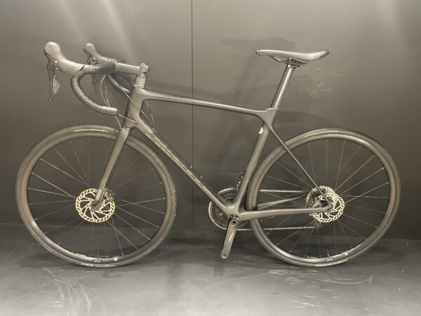 Giant TCR Advanced 2 105 Carbon Disc Road Bike 2021 - M/L - Image 14
