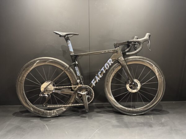 Factor Ostro VAM Shimano Ultegra Di2 Carbon Disc Road Bike 2021 - 52cm