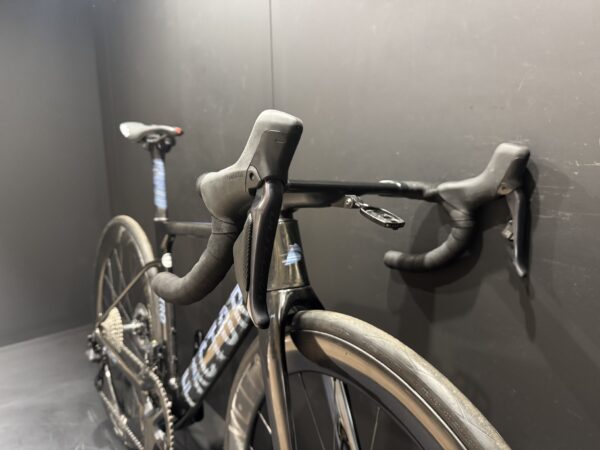 Factor Ostro VAM Shimano Ultegra Di2 Carbon Disc Road Bike 2021 - 52cm - Image 2