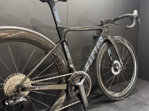 Factor Ostro VAM Shimano Ultegra Di2 Carbon Disc Road Bike 2021 - 52cm - Image 9