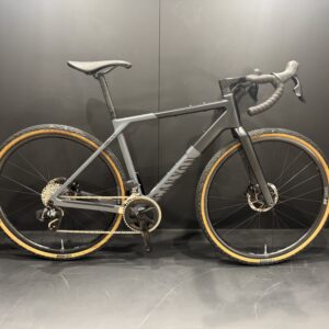 Canyon Grail CF SLX 8 SRAM AXS Carbon Disc Gravel Bike 2024 - Small