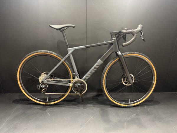 Canyon Grail CF SLX 8 SRAM AXS Carbon Disc Gravel Bike 2024 - Small