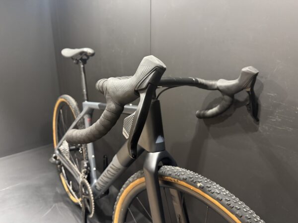 Canyon Grail CF SLX 8 SRAM AXS Carbon Disc Gravel Bike 2024 - Small - Image 2