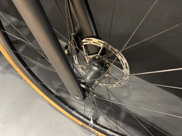 Canyon Grail CF SLX 8 SRAM AXS Carbon Disc Gravel Bike 2024 - Small - Image 4