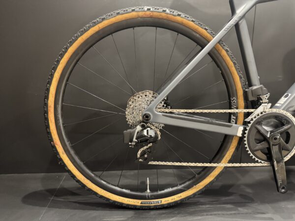Canyon Grail CF SLX 8 SRAM AXS Carbon Disc Gravel Bike 2024 - Small - Image 6