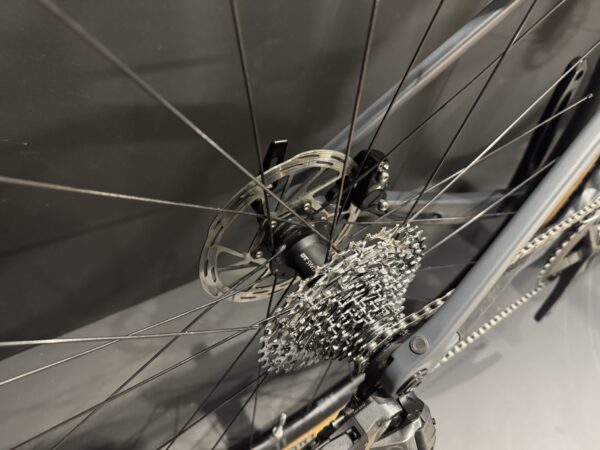 Canyon Grail CF SLX 8 SRAM AXS Carbon Disc Gravel Bike 2024 - Small - Image 8