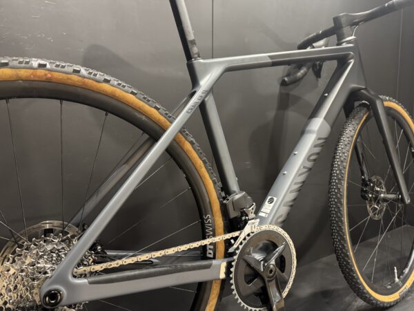 Canyon Grail CF SLX 8 SRAM AXS Carbon Disc Gravel Bike 2024 - Small - Image 9
