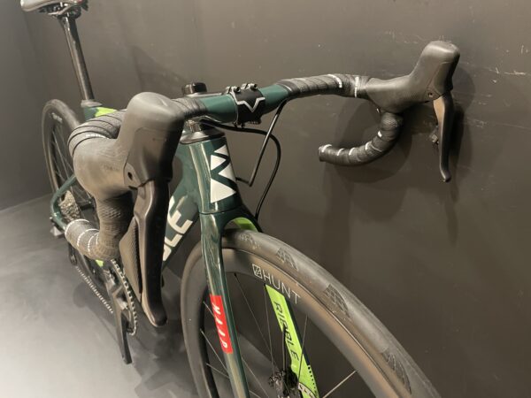 Ribble Endurance SLR Di2 Carbon Disc Road Bike 2024 - X-Small - Image 3