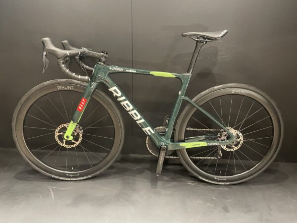 Ribble Endurance SLR Di2 Carbon Disc Road Bike 2024 - X-Small - Image 14