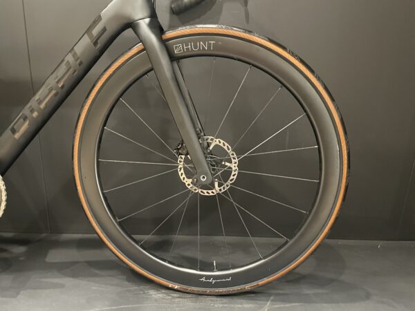 Ribble Endurance SLR 105 Di2 Carbon Disc Road Bike 2024 - Medium - Image 4